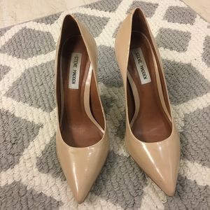 Nude Steve Madden heels size 8
